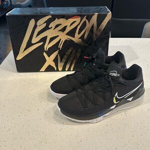 Nike LEBRON XVII LOW - Black/White Multi Color - Size 12